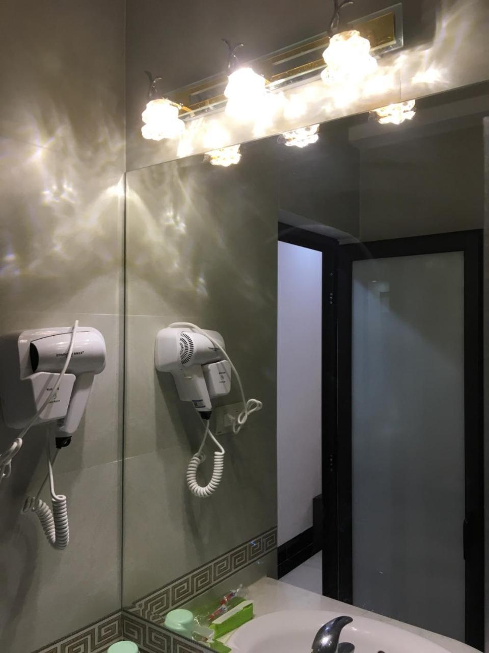 Hotel Moza Hanoi